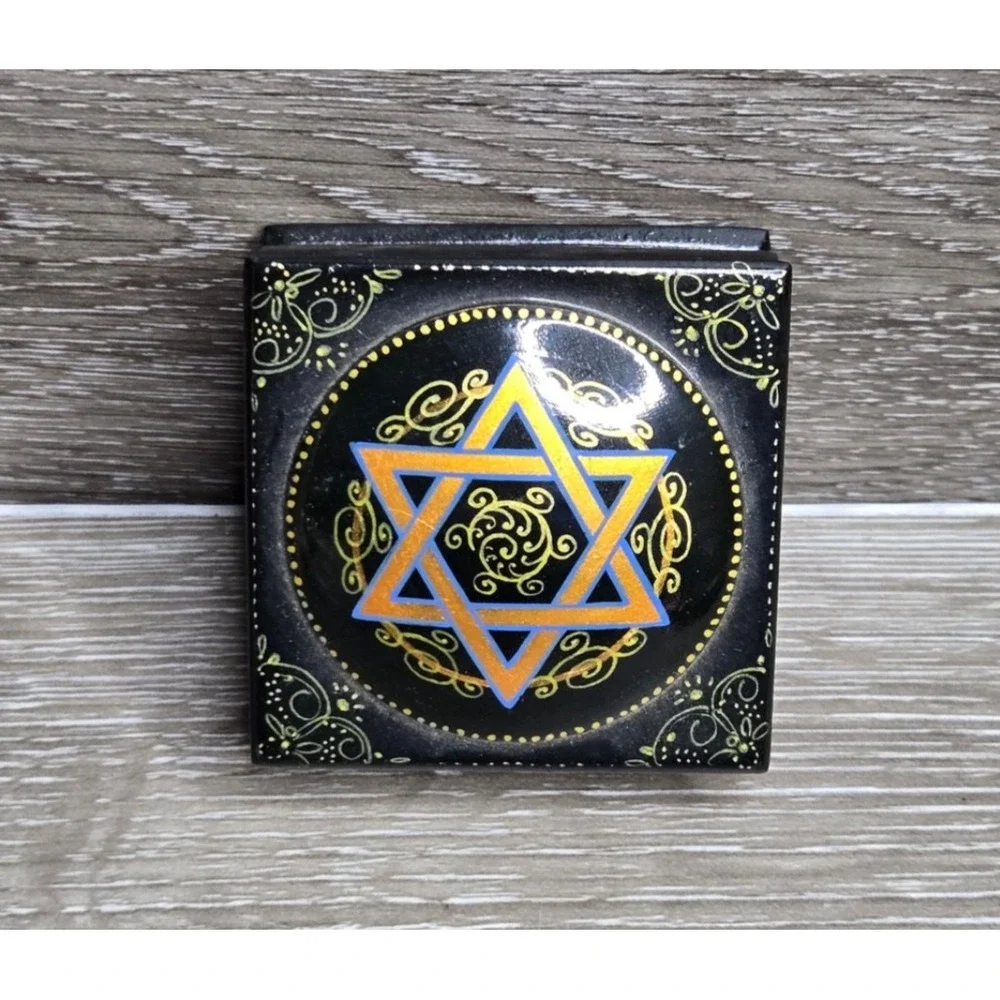 Hand Painted Star David Wooden Trinket Box Judaica Black Gold Hing Case Jewelry